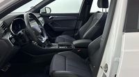 Audi Q3 45 TFSI e 245ch S line S tronic 6 — photo 12