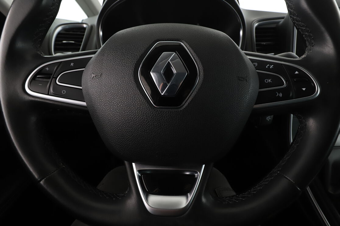 Renault Scenic 1.5 dCi Energy Intens — photo 9