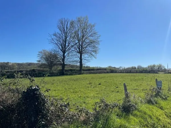 Terrain 1800 m²