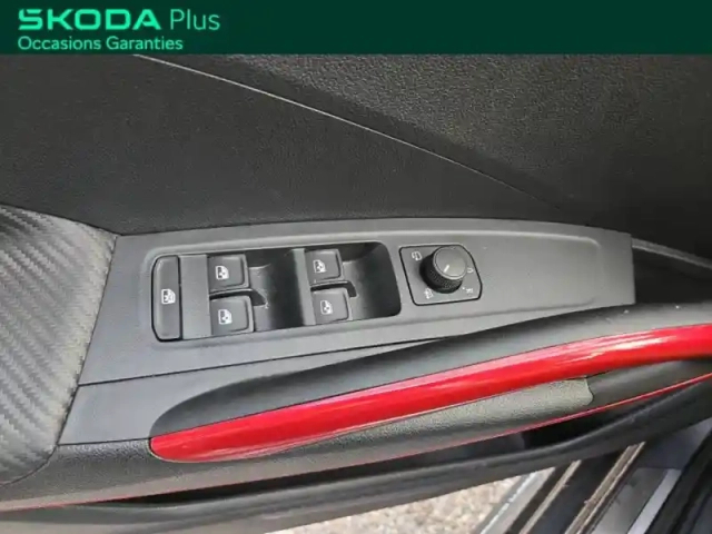 Skoda Fabia 1.0 tsi 116 ch evo 2 dsg7 monte-carlo — photo 11