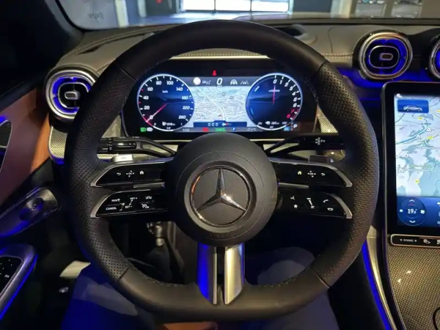 Mercedes Glc coupe 300 e hybrid eq 4matic — photo 9