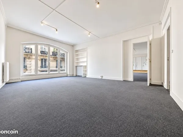 Bureaux 256 m²