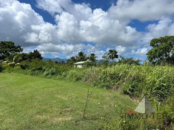 Terrain en individuel 844 m²