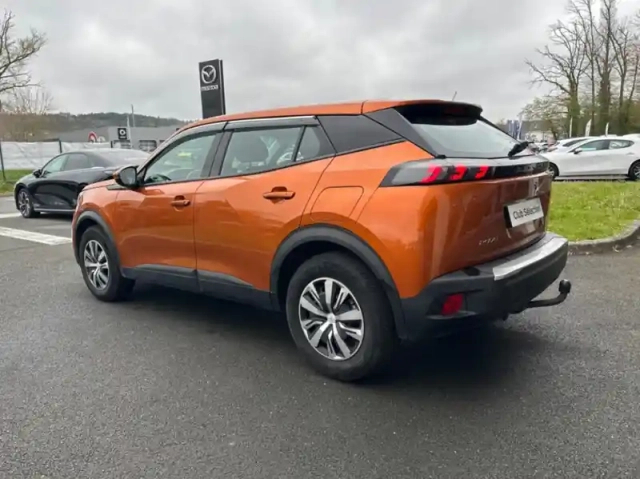 Peugeot 2008 1.2 puretech 100ch s&amp;s active — photo 13