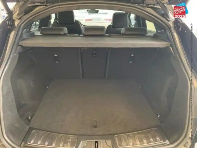 Jaguar E-Pace p300e phev 309ch r-dynamic hse — photo 4