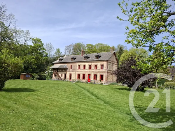 Maison 10 pièces 300 m²
