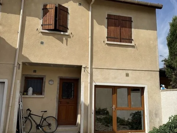 Studio 4 pièces 86 m²