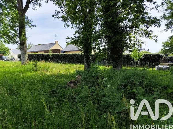 Terrain 783 m²