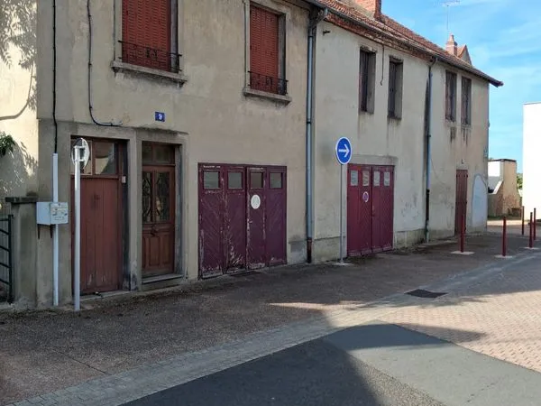 Immeuble 5 logements à Commentry