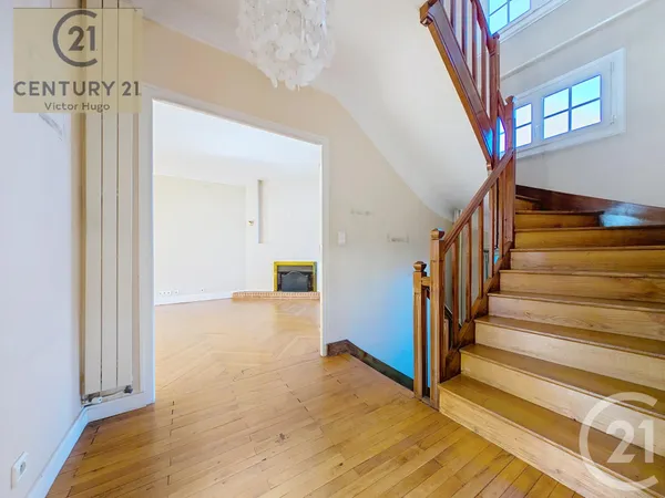 Maison 6 pièces 146 m²