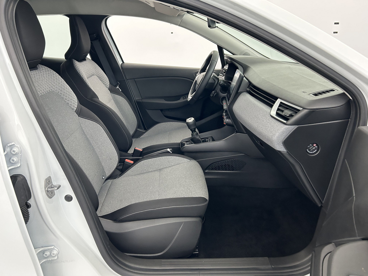 Renault Clio 5 — photo 25