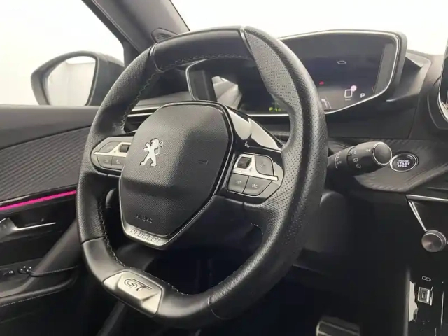 Peugeot 2008 puretech 130 s&amp;s eat8 — photo 53