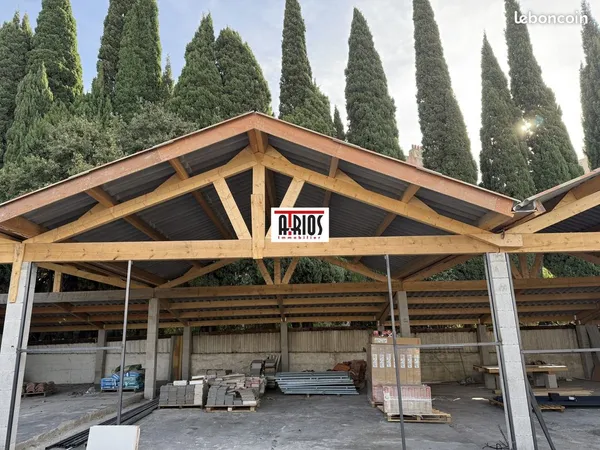 Local 80 m² Toulon