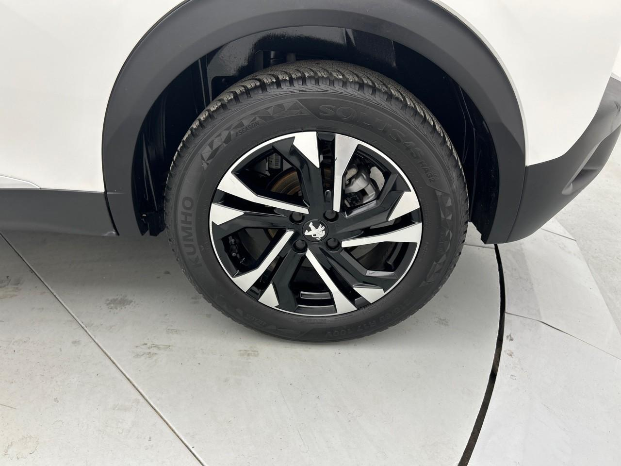 Peugeot 2008 puretech 130 s&s eat8 allure — photo 27