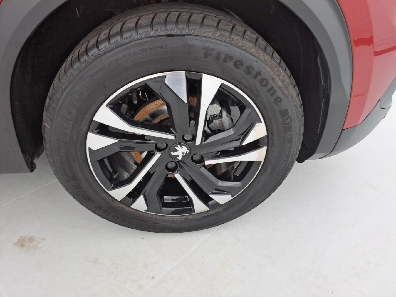 Peugeot 2008 puretech 130 s&s eat8 gt — photo 18