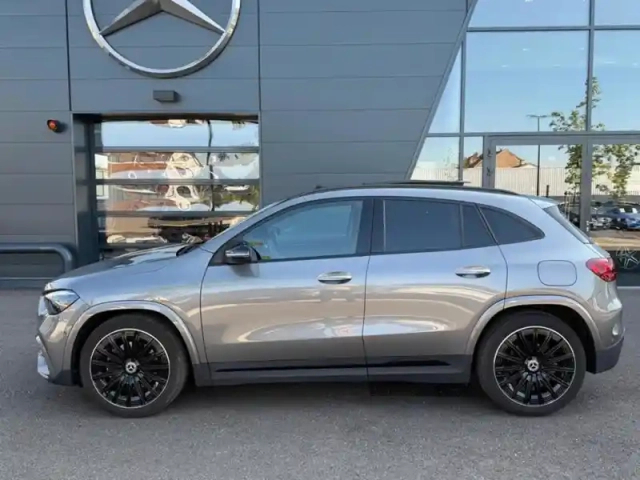 Mercedes Gla 200 d amg line — photo 22