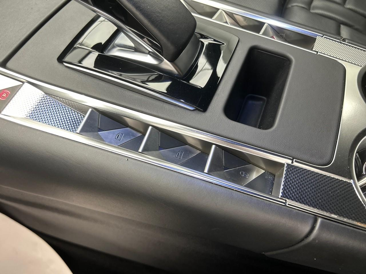 Ds Ds 7 crossback hybride rechargeable e-tense 300 eat8 4x4 opera — photo 24