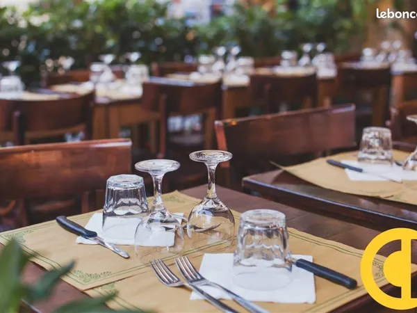 Fonds de commerce restaurant, bar 515 m²