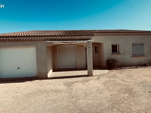 Maison individuelle proche commerce