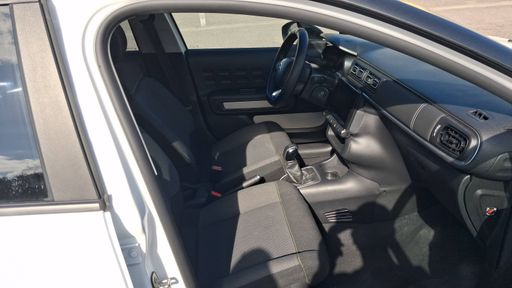 Citroen C3 1.2 PureTech 82 - C-Series – 2023 – 24370 km – Essence – Boîte Manuelle — photo 8