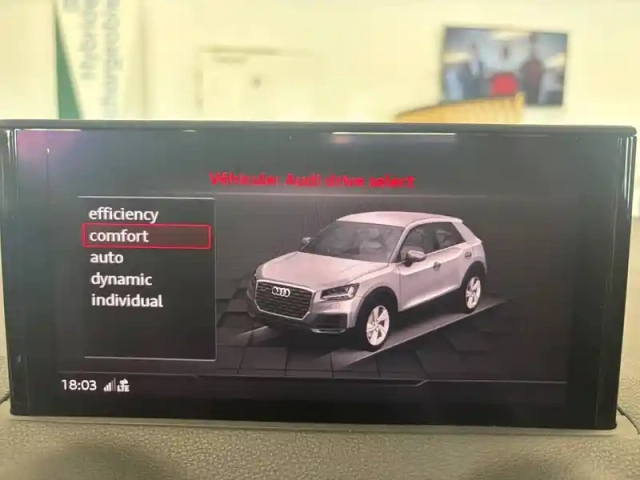Audi Q2 35 tfsi 150 s tronic 7 — photo 40