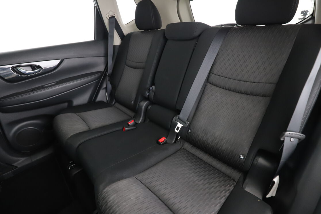 Nissan X-Trail 1.6 DIG-T — photo 13