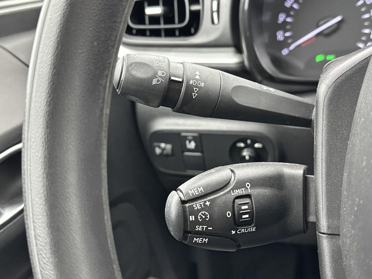 Citroën C3 puretech 83 ch bvm5 you — photo 17