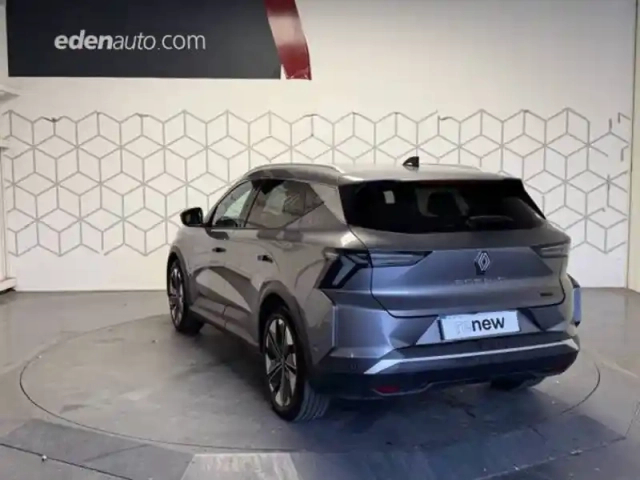 Renault Scenic e-tech électrique 220 ch grande autonomie — photo 4
