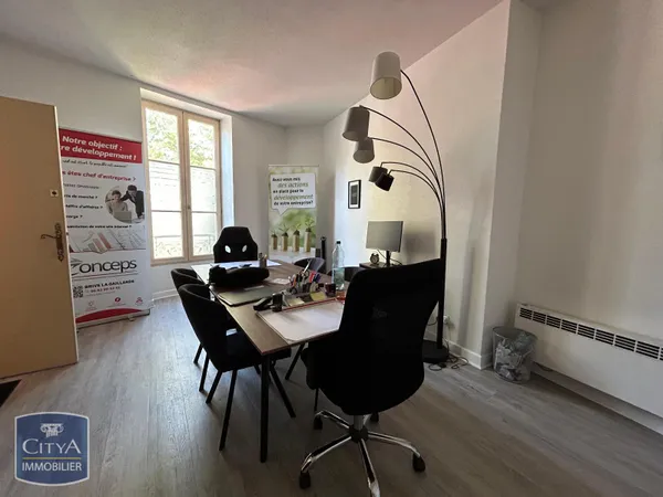 Local professionnel 95 m²
