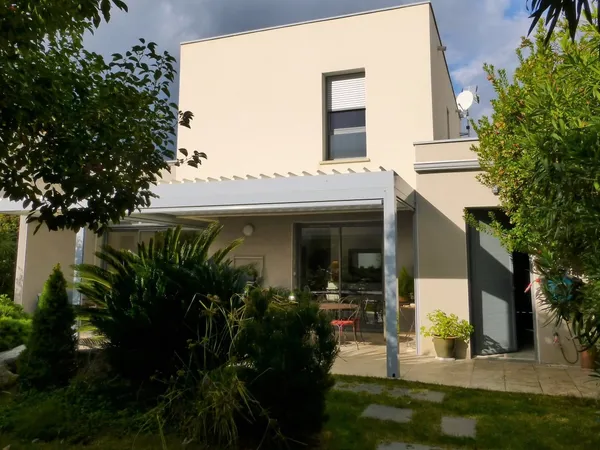Superbe maison contemporaine T5 quartier Villeroy proche plage Ã 