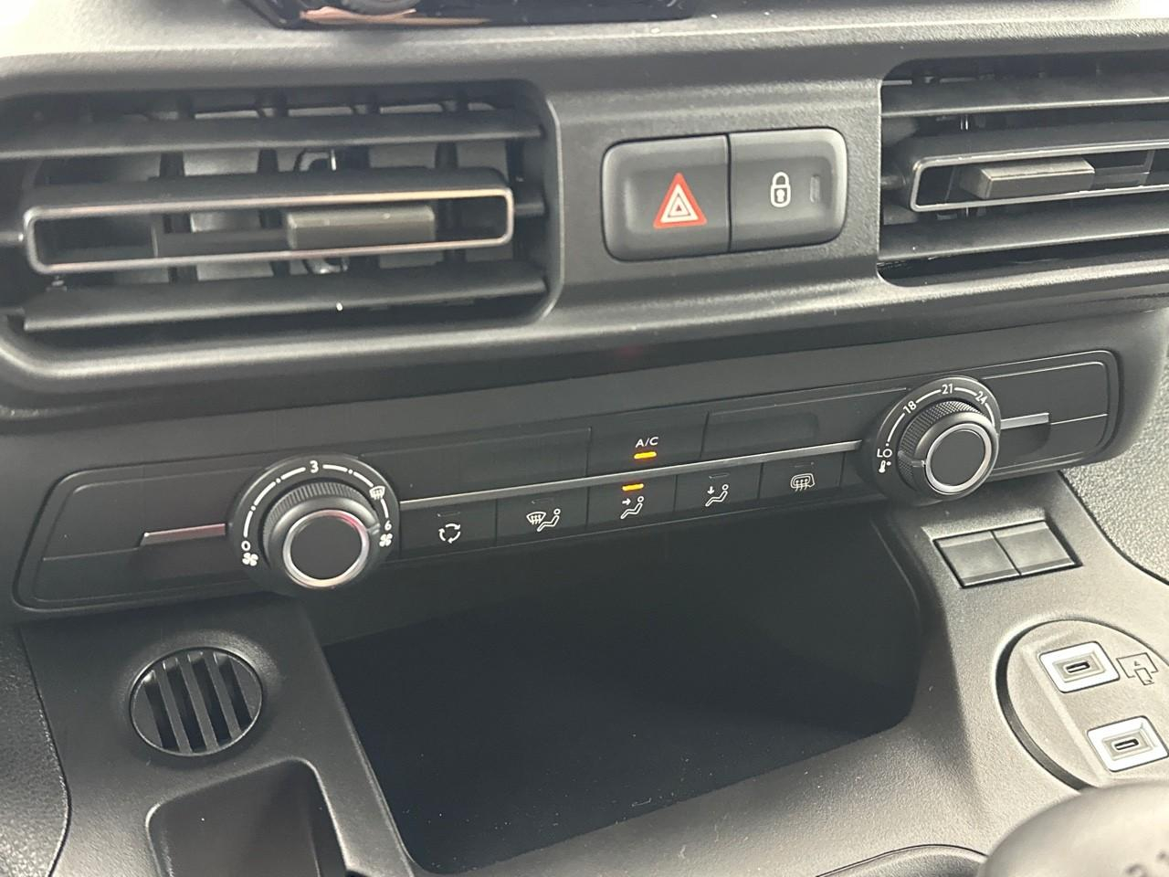 Citroën Berlingo van m diesel 100 ch manuelle — photo 26