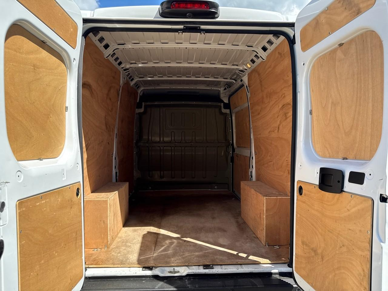 Citroën Jumper tole 33 l2h2 bhdi 140 s&s bvm6 — photo 6