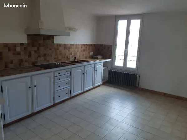 Loue bel appartement de 100 m2
