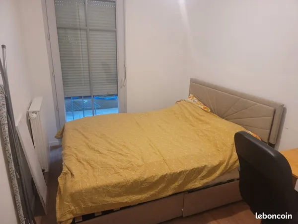 Colocation a Gagny Garçon chambre meublée de 12m2 dans appartement équipé de 75m2