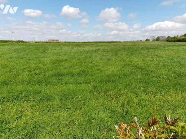 Terrain 2098 m²