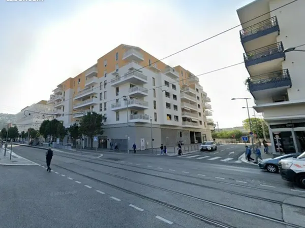 LOCAL COMMERCIAL 143 m² NICE