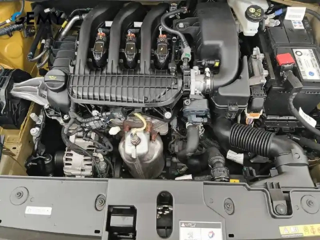 Peugeot 208 puretech 75 s&amp;s bvm5 — photo 52