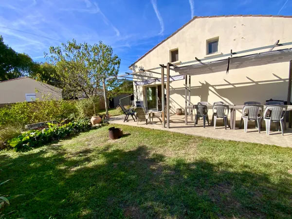 Maison La Clisse 4 chambres 152 M² au sol
