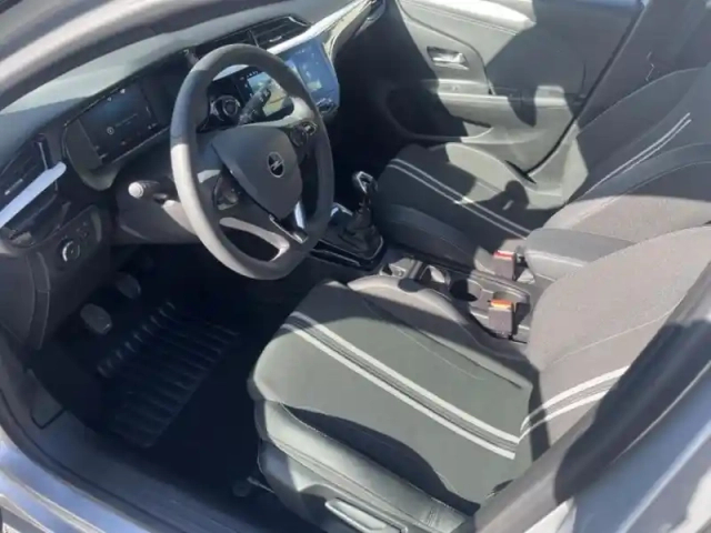 Opel Corsa 1.2 turbo 100ch gs — photo 10