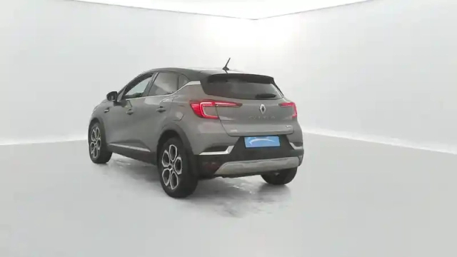 Renault Captur e-tech plug-in 160 — photo 12