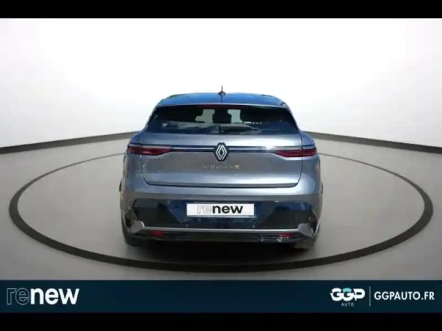 Renault Megane e-tech electric ev60 220ch equilibre super charge -b — photo 5