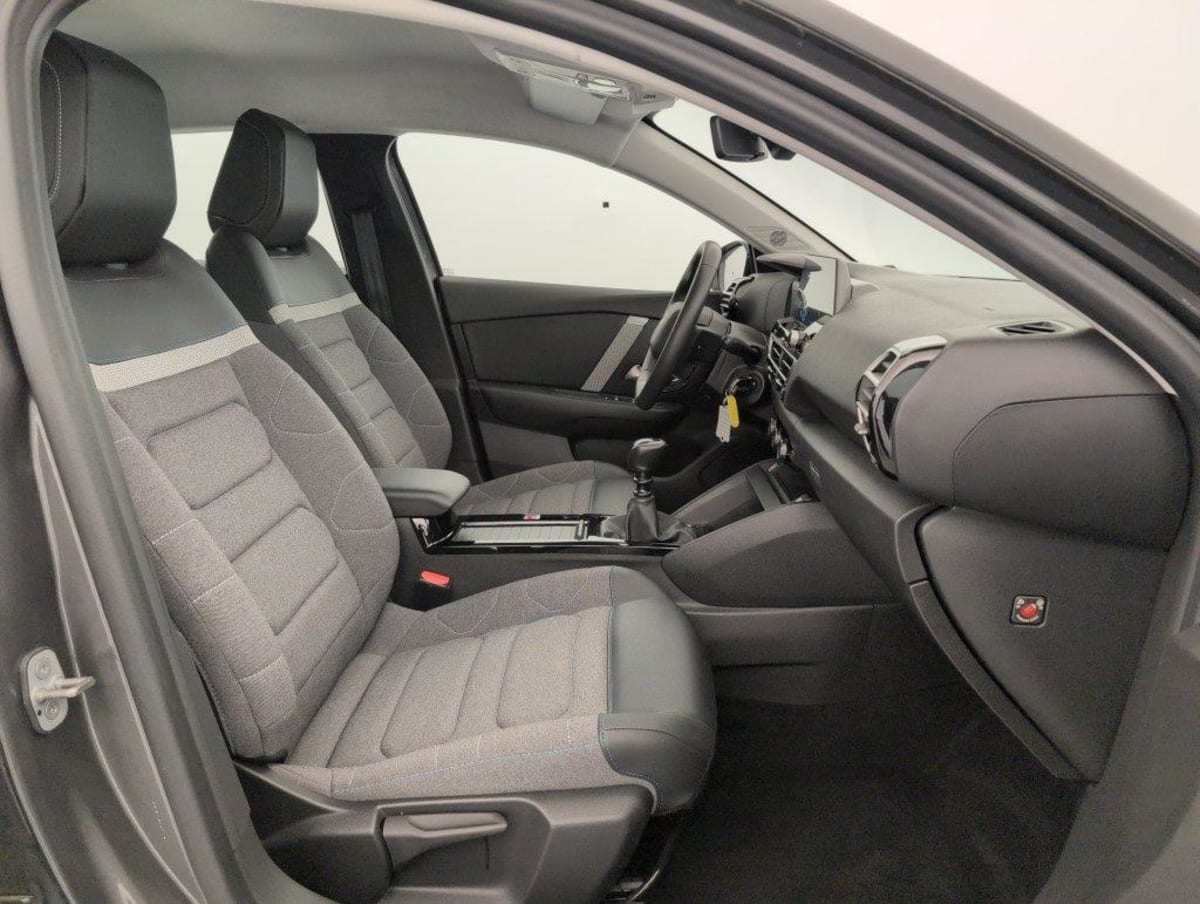 Citroën C4 — photo 9