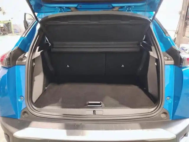 Peugeot 2008 bluehdi 130 s&amp;s eat8 allure — photo 8