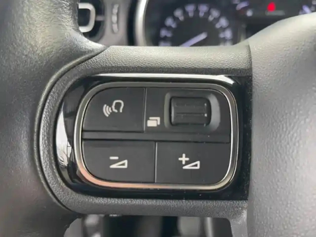 Citroën C3 1.2 puretech 110ch s&amp;s saint james 121g — photo 13
