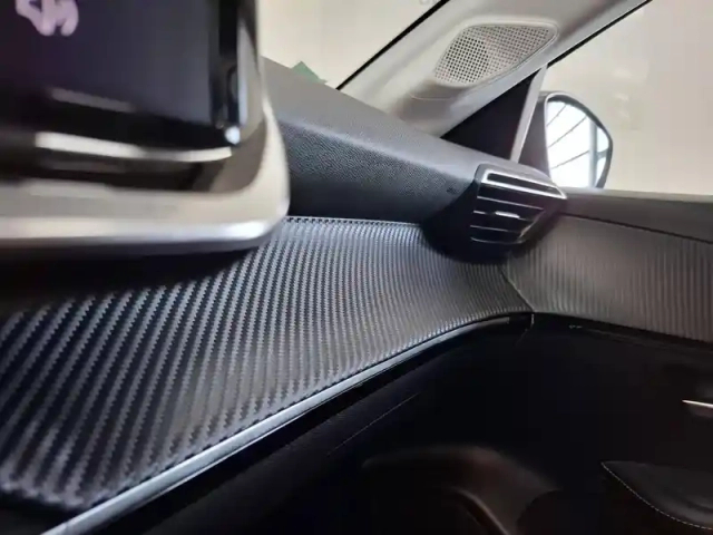 Peugeot 208 puretech 100 s&amp;s bvm6 — photo 29