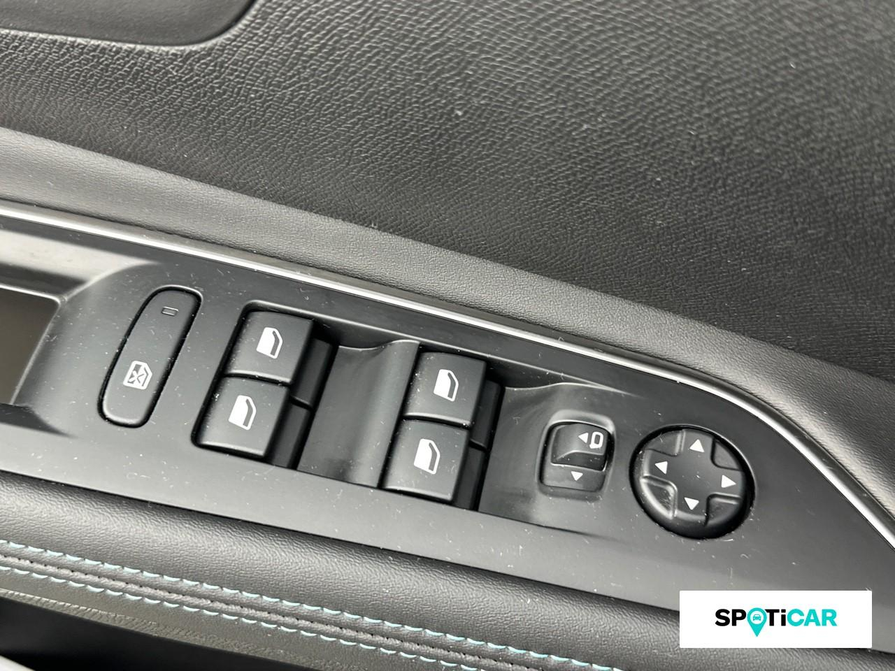 Peugeot 5008 1.2 puretech 130ch s&s allure pack — photo 18