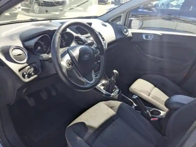 Ford Fiesta 1.0 ecoboost 100ch stop&amp;start titanium 5p distribution neuve — photo 13