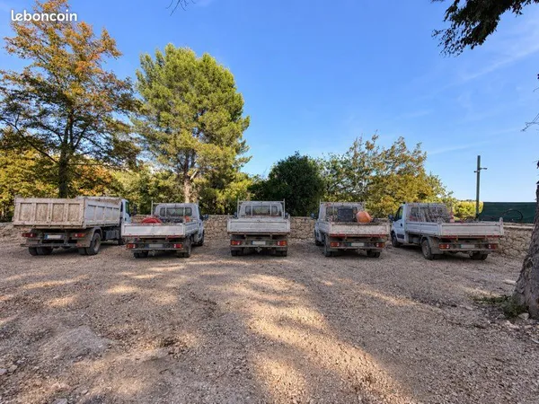 Emplacements véhicules sécurisés - camping-cars, camions, bateaux