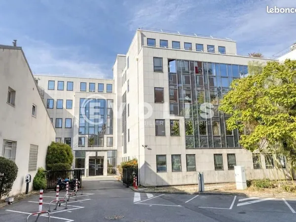 Bureau 1 654 m²