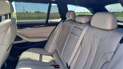 BMW Serie 5 Touring xDrive 520d 190 Steptronic8 - Luxury Line – 2018 – 104900 km – Diesel – Boîte Automatique — photo 43